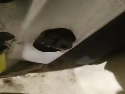 Second-hand car spare part hinge for citroen c4 i (lc_) 1.6 hdi oem iam references    Second-hand car spare part hinge for citroen c4 i (lc_) 1.6 hdi oem iam references