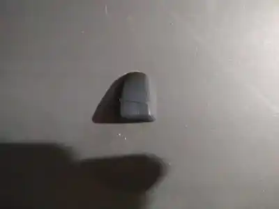 Peça sobressalente para automóvel em segunda mão plásticos por volvo v50 (545) 2.0 d referências oem iam 