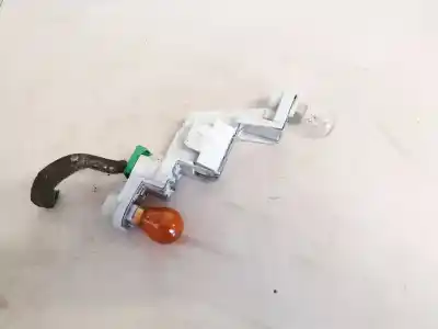 Pezzo di ricambio per auto di seconda mano portalampada per volvo v50 (545) 2.0 d riferimenti oem iam 28127002