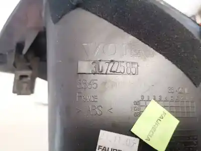 Peça sobressalente para automóvel em segunda mão molduras frontais por volvo v50 (545) 2.0 d referências oem iam 30722585  