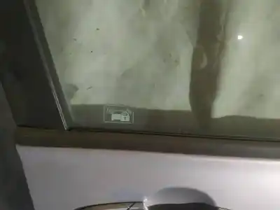 Pezzo di ricambio per auto di seconda mano plastica per honda fr-v (be) 1.7 riferimenti oem iam   