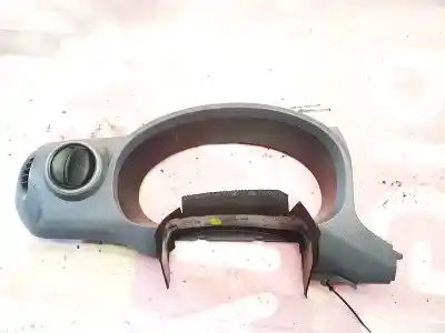 Peça sobressalente para automóvel em segunda mão molduras frontais por peugeot partner (s2) 1.6 16v hdi referências oem iam 6311558