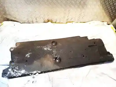 Peça sobressalente para automóvel em segunda mão plásticos por toyota avensis wagon (t25) 2.2 d-4d cat referências oem iam 5076802010