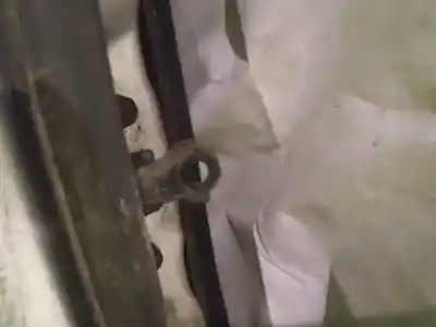 Pezzo di ricambio per auto di seconda mano cerniera per hyundai i30 1.6 crdi cat riferimenti oem iam 