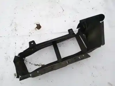 Peça sobressalente para automóvel em segunda mão plásticos por ford focus lim. (cb8) 1.6 tdci cat referências oem iam 