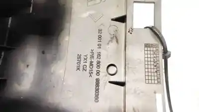 Pezzo di ricambio per auto di seconda mano modanatura anteriore per citroen c3 picasso, i 2009.02 - 2012.06 1.6 hdi 80kw 2009.02 --> riferimenti oem iam 96830380  3200101, 3200101, 25701k