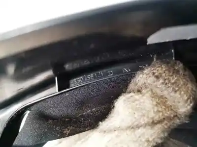 Second-hand car spare part front decorative moulding for skoda octavia combi (1z5) 1.9 tdi dpf oem iam references 1z1857053  