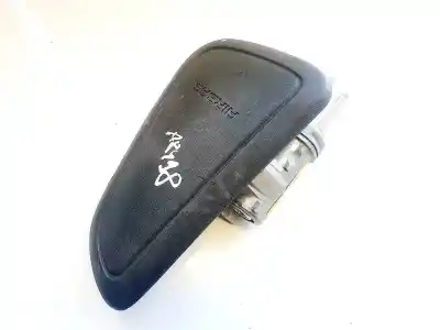 Pezzo di ricambio per auto di seconda mano airbag lato sinistro per opel meriva b 1.7 16v cdti riferimenti oem iam 13128740