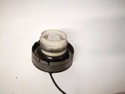 Second-hand car spare part outer fuel cap for toyota corolla (e11) 2.0 d-4d linea sol oem iam references   