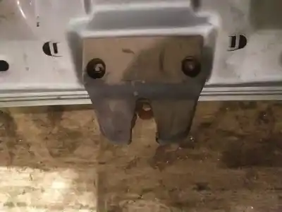 Peça sobressalente para automóvel em segunda mão fechadura do mala por audi 80 (811/813) 1.8 referências oem iam 