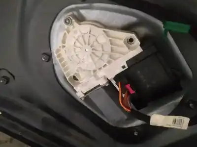 Second-hand car spare part RIGHT FRONT WINDOW MOTOR for VOLKSWAGEN GOLF V (1K1)  OEM IAM references 1K0959792C  