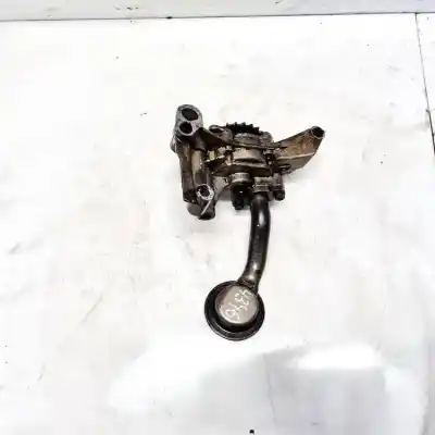 Pezzo di ricambio per auto di seconda mano Bomba A Olio per MITSUBISHI OUTLANDER (CW0) 2.0 DI-D Intense Riferimenti OEM IAM 038115251C  038115251C