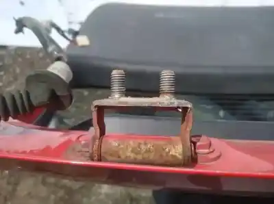 Pezzo di ricambio per auto di seconda mano ammortizzatori baule / porte per toyota corolla (e11) 2.0 d-4d linea sol riferimenti oem iam 