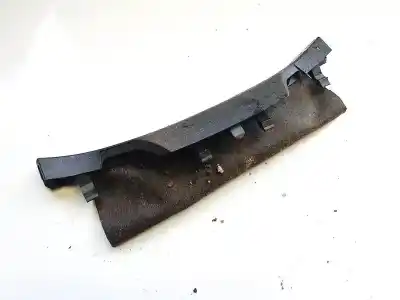 Peça sobressalente para automóvel em segunda mão molduras frontais por volkswagen golf vi (5k1) 2.0 tdi referências oem iam 5k0857053d