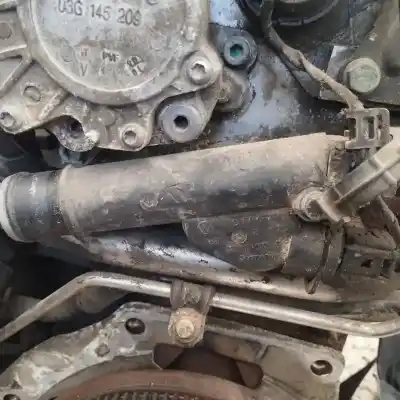 Second-hand car spare part thermostat for volkswagen passat b6 (3c2) 2.0 tdi 16v oem iam references 038121132