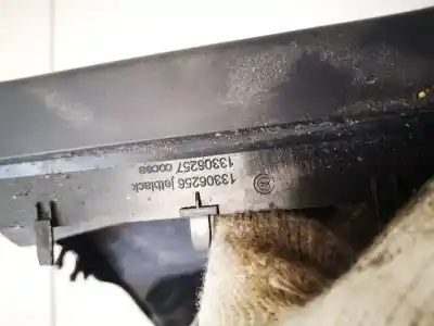 Автозапчастина б/у передні молдинги для opel insignia a (g09) 2.0 cdti (68) посилання на oem iam 13306256  13306257