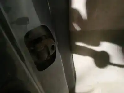 Pezzo di ricambio per auto di seconda mano cerniera per volvo v50 (545) 2.0 d riferimenti oem iam 