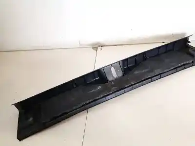 Pezzo di ricambio per auto di seconda mano plastica per toyota corolla (e12) 2.0 d-4d linea luna berlina riferimenti oem iam   