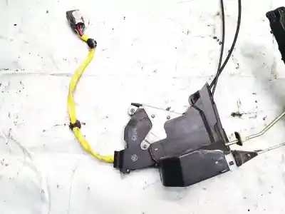 Автозапчасти б/у замок левой передней двери за toyota rav 4 (a2) 2.0 d-4d 4wd ссылки oem iam 