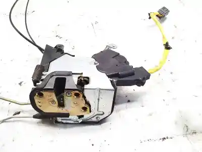 Автозапчасти б/у замок левой передней двери за toyota rav 4 (a2) 2.0 d-4d 4wd ссылки oem iam   