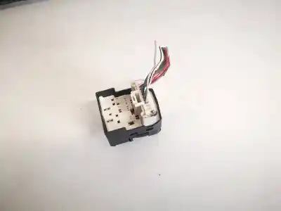 Second-hand car spare part rearview side mirror switch for toyota corolla (e12) 2.0 d-4d linea luna berlina oem iam references 183574  