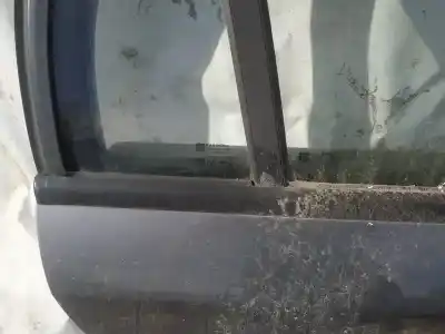 Pezzo di ricambio per auto di seconda mano plastica per opel vectra c caravan 1.9 cdti riferimenti oem iam   