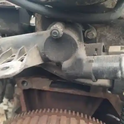 Second-hand car spare part thermostat for renault clio, 2009.06 - 2012.11 facelift 1.5 dci 55kw 2010.08 - 2012.11 oem iam references 