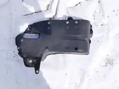 Peça sobressalente para automóvel em segunda mão plásticos por toyota corolla (e12) 2.0 d-4d linea luna berlina referências oem iam 5839802010