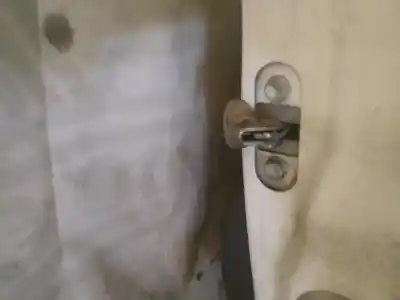 Second-hand car spare part hinge for citroen c1 1.0 cat (384f) oem iam references 