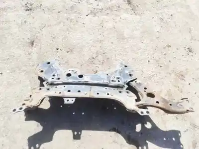 Second-hand car spare part front axle for toyota auris 1.8 16v oem iam references   