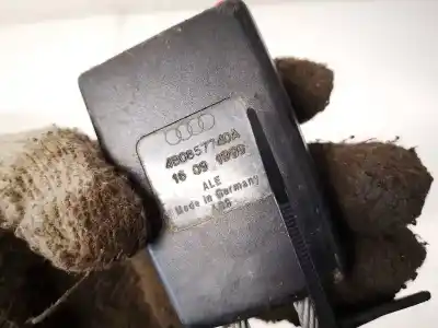 Автозапчасти б/у левый задний крюк ремня за audi a6 avant (4b5) 2.5 tdi ссылки oem iam 4b0857740a  