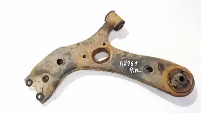 Second-hand car spare part front left lower suspension arm for toyota auris 1.8 16v oem iam references 