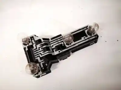 Pezzo di ricambio per auto di seconda mano Portalampada per VOLKSWAGEN PASSAT VARIANT (3B5) 1.9 TDI Riferimenti OEM IAM 3B9945257  