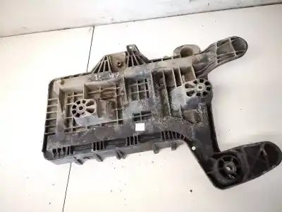 Pezzo di ricambio per auto di seconda mano medio per seat leon (1p1) 1.6 riferimenti oem iam 1k0915333c  