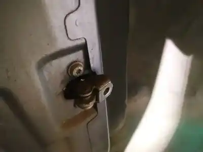 Second-hand car spare part hinge for opel meriva b 1.7 16v cdti oem iam references   