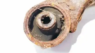 Pezzo di ricambio per auto di seconda mano braccio sospensione inferiore anteriore destro per kia ceed (ed) 1.6 crdi 115 riferimenti oem iam   