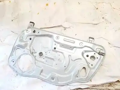 Peça sobressalente para automóvel em segunda mão elevador de vidros dianteiro direito por volvo v50 (545) 2.0 d referências oem iam 992670101