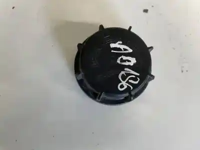 Pezzo di ricambio per auto di seconda mano plastica per kia ceed (ed) 1.6 crdi 115 riferimenti oem iam 16671000