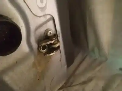 Second-hand car spare part hinge for opel meriva 1.6 16v oem iam references   