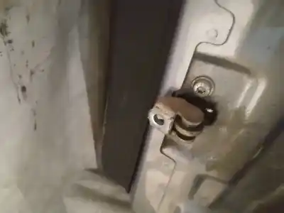 Second-hand car spare part hinge for opel meriva 1.6 16v oem iam references   