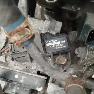 Автозапчастина б/у датчик тиску для honda cr-v (re) 2.2 dtec cat посилання на oem iam 0281006118