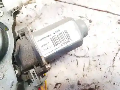 Second-hand car spare part right front window motor for nissan note (e11e) 1.4 cat oem iam references 400926b  0926