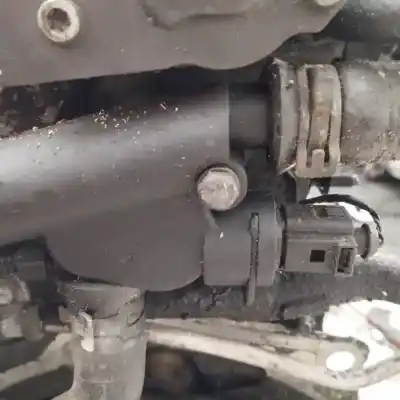 Second-hand car spare part thermostat for volkswagen golf v variant (1k5) 1.9 tdi oem iam references 462983624  