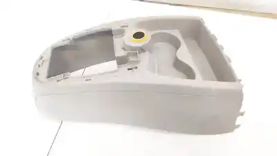 Pezzo di ricambio per auto di seconda mano plastica per renault twingo (co6) 1.2 (c066/67/68) riferimenti oem iam 8200541437