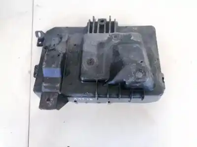 Автозапчастина б/у середній для FORD FOCUS C-MAX (CAP) 1.6 TDCi CAT Посилання на OEM IAM 13235804  316778539
