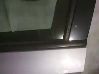 Pezzo di ricambio per auto di seconda mano plastica per citroen c8 2.2 hdi exclusive riferimenti oem iam   