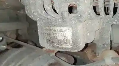 Peça sobressalente para automóvel em segunda mão alternador por honda fr-v (be) 1.8 vtec cat referências oem iam a2tc1391  ahga67