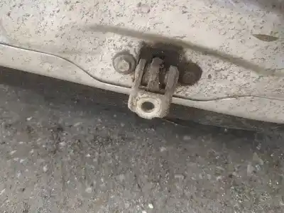 Second-hand car spare part hinge for opel astra g caravan 1.7 16v dti cat (y 17 dt / lr6) oem iam references   