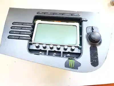 Pièce détachée automobile d'occasion système audio / radiocd pour seat leon (1p1) 2.0 tdi références oem iam w01p1035152