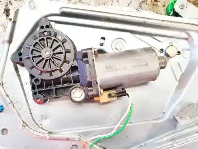 Peça sobressalente para automóvel em segunda mão motor elevador vidro dianteiro direito por volvo v70 ii (285) 2.5 tdi referências oem iam 100575xxx